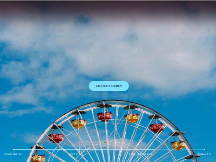 Foto von einem Riesenrad mit blauem Himmel im Hintergrund