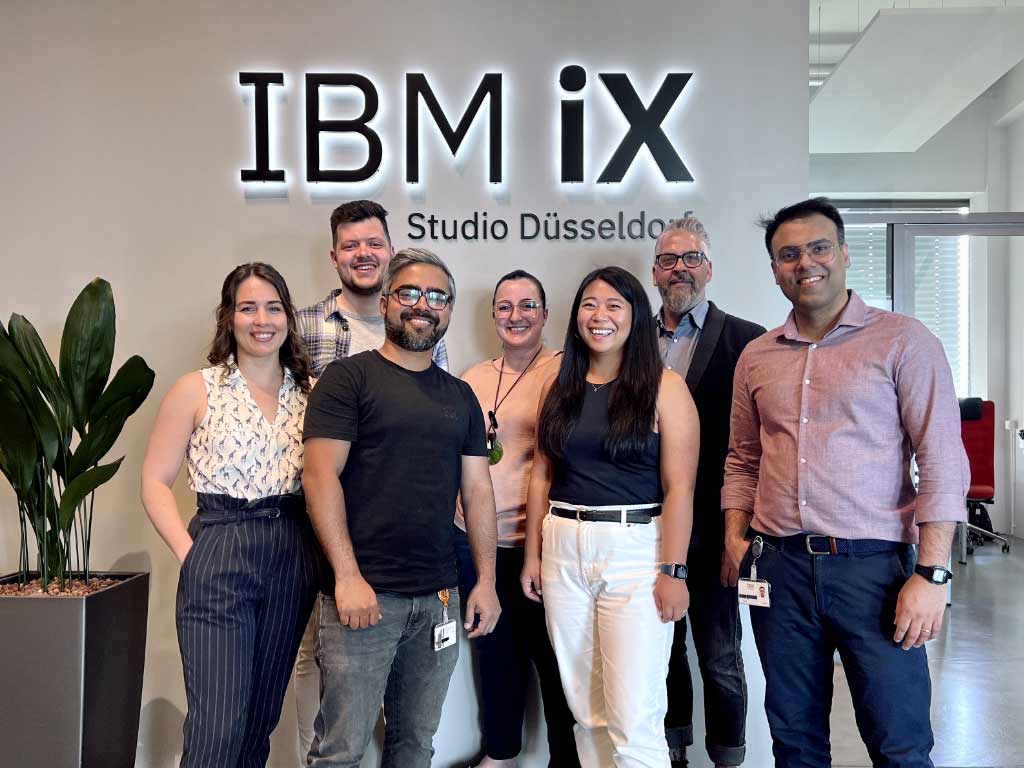 Team-Foto vom IBM iX und METRO Team.