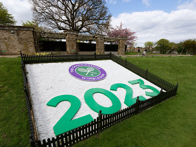Flowerbed with Wimbledon 2023 Logo made out of it.